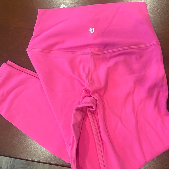 NWT lululemon Align Pants 25” size 6 Sonic Pink - Picture 3 of 6